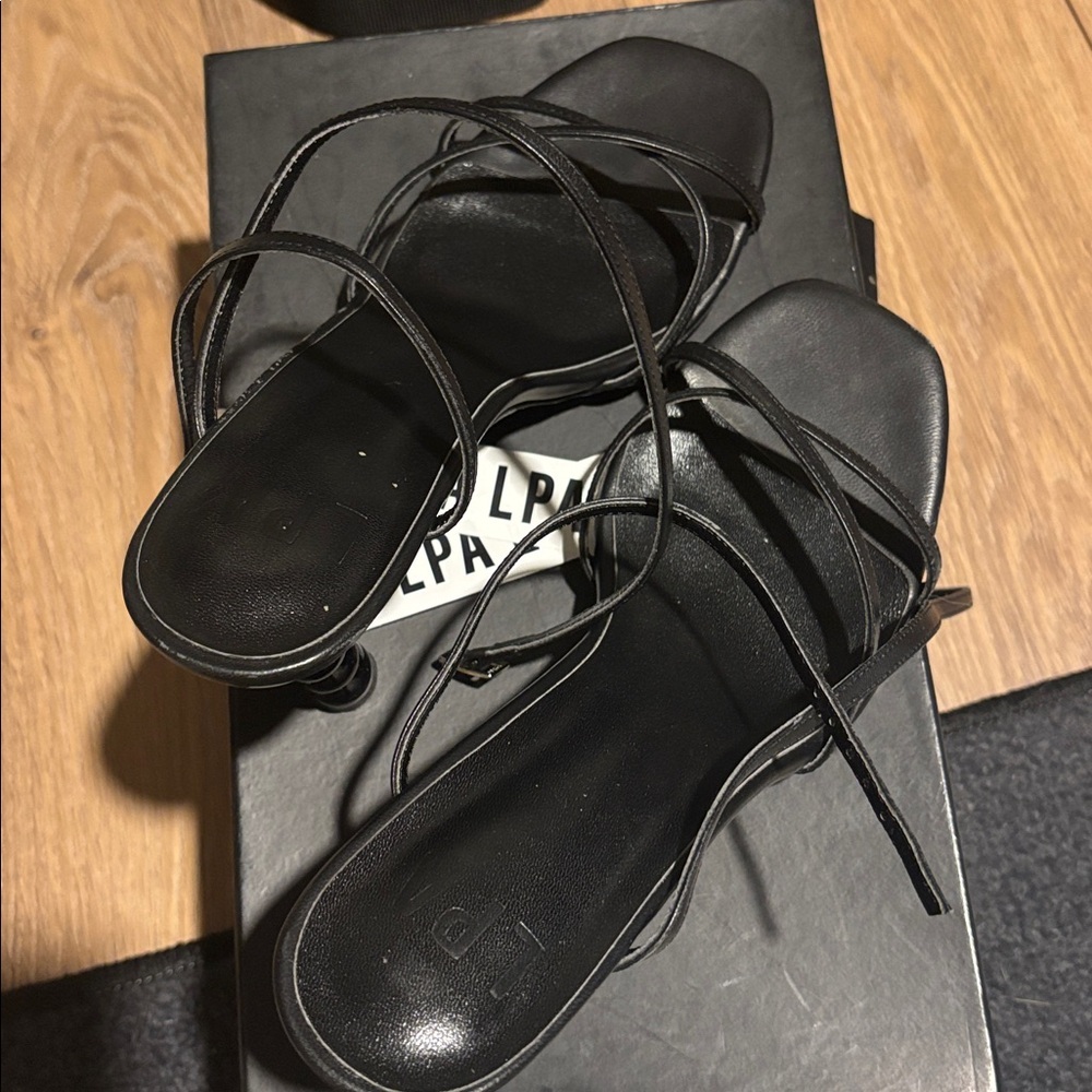 LPA Lara Heels- size 9.5 - Picture 10 of 10